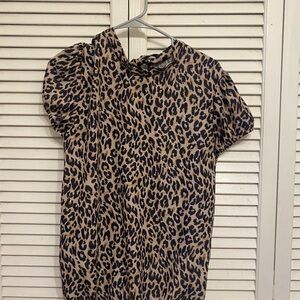New York & Company Leopard Print Short Sleeve Top